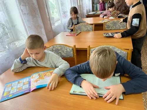 Экскурсия в библиотеку