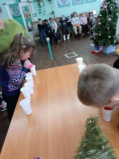 «Хорошо, что каждый год к нам приходит Новый год!»