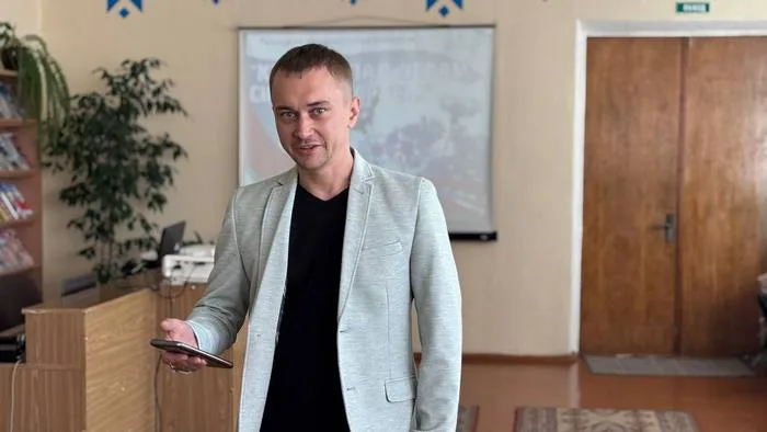 «Квітней пад небам сінім, Беларусь!»