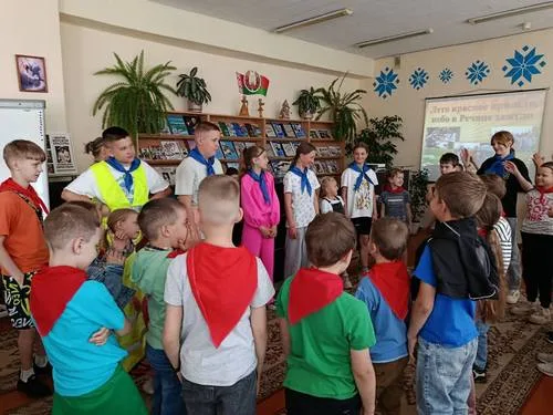 «Лето красное пришло, небо в Речице зажгло»