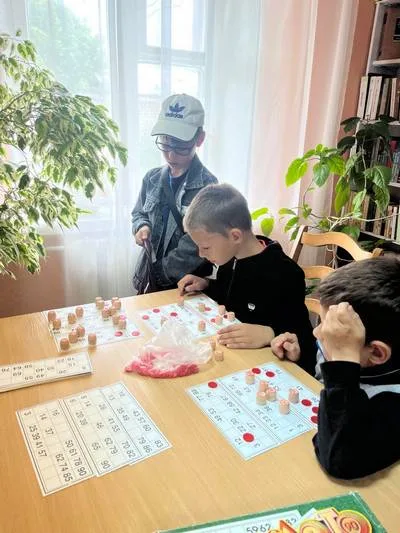 "Лето у книжной полки"