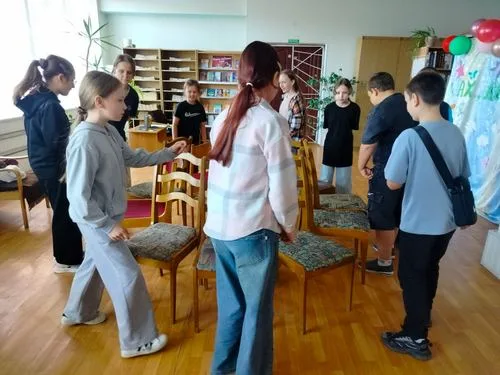 «Маленькие дети на большой планете»
