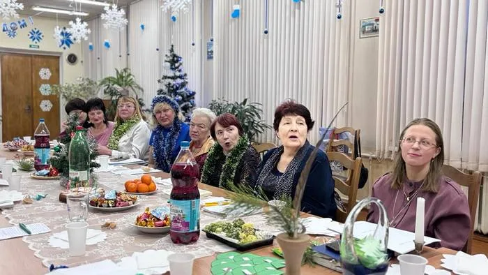 «Новый год к нам мчится!»