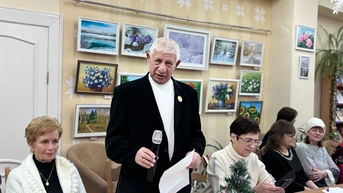 «Новый год к нам мчится!»