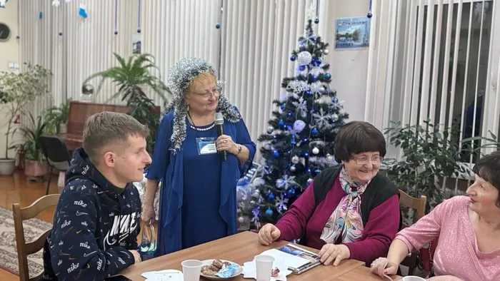 «Новый год к нам мчится!»
