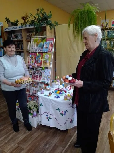 "Пасхальный благовест звучит"