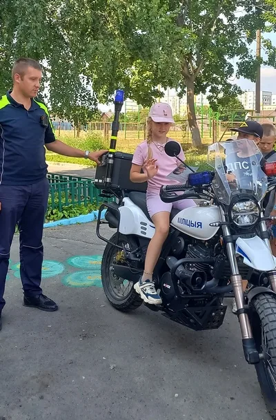 «Перед тобою знак стоит, скажи, о чём он говорит?»