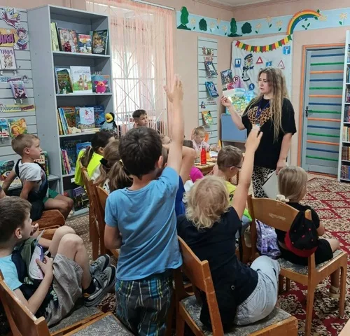 «Перед тобою знак стоит, скажи, о чём он говорит?»
