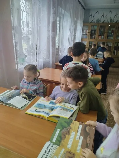 «Первоклассник, библиотека ждёт тебя!»