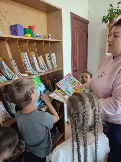 «Первый класс – в библиотеку в первый раз»