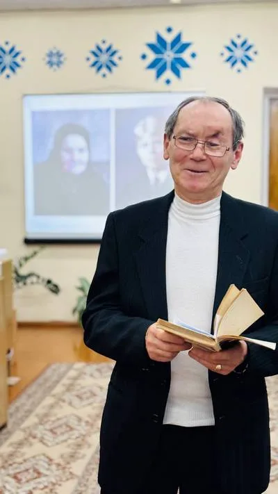 «Певец страны берёзового ситца»