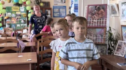 «Под книжным парусом»