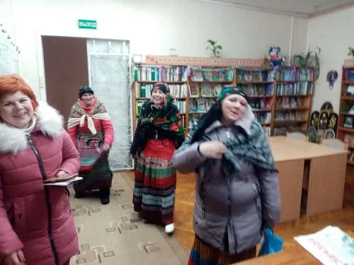 «Пришли святки, запевай колядки!»