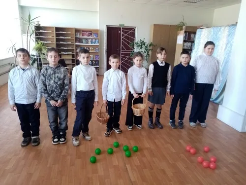«Прогулка кота Леопольда»