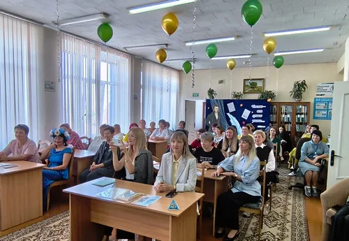 «Сегодня праздник у коллег! Сегодня день библиотек!»