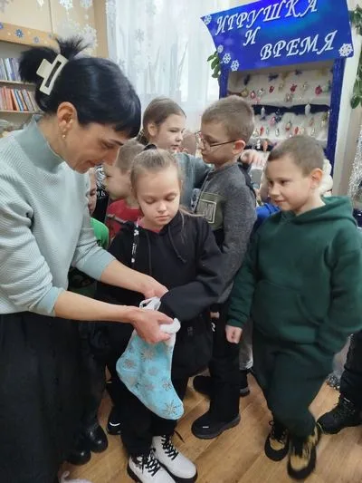 «Скоро, скоро Новый год»