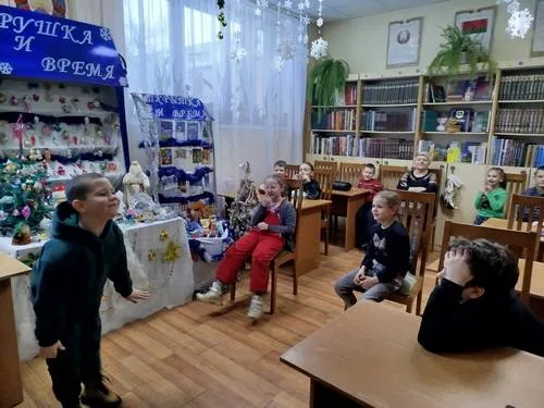 «Скоро, скоро Новый год»