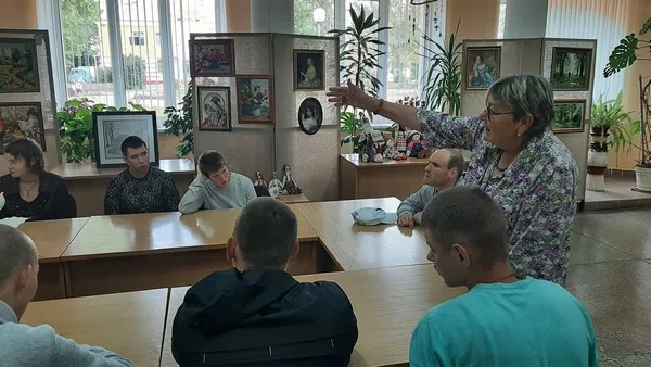 «Таинственный мир кукол и вышивки»