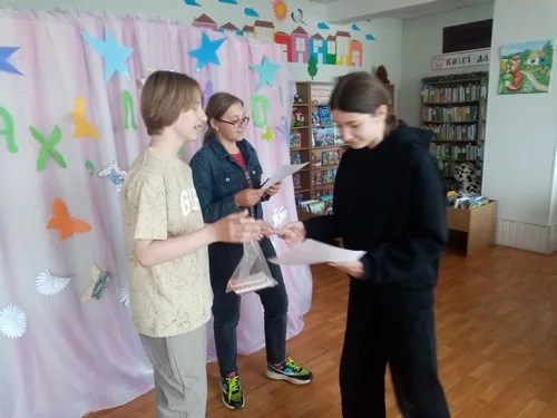 «Угадай без подсказок, кто герои этих сказок»