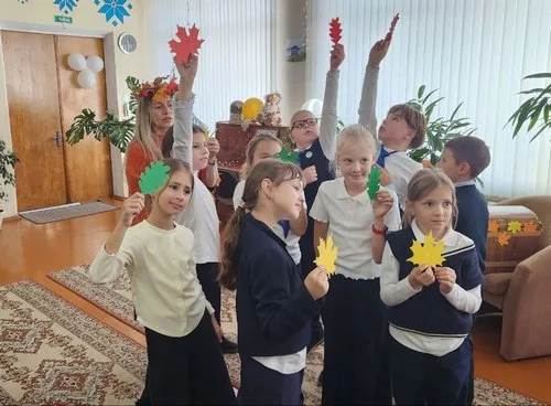 «В библиотеку заглянула осень»
