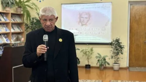 «В ком сердце есть, тот должен слышать»