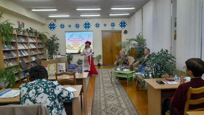 «В мире нет милей и краше песен и преданий наших»