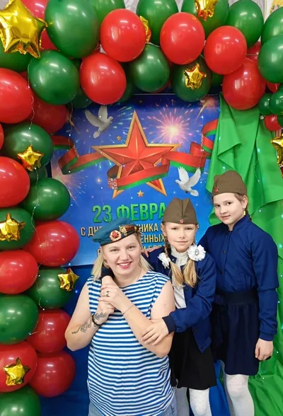 «Вам, защитники, желаем!»