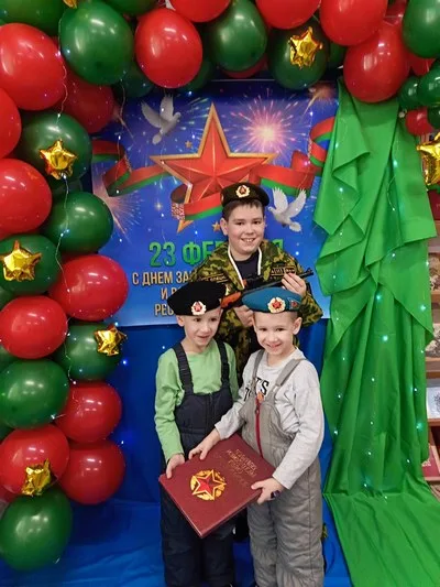 «Вам, защитники, желаем!»