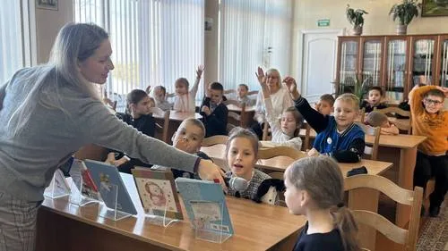 «Я гимн матери пою»
