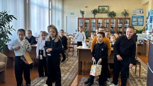 «Я гимн матери пою»