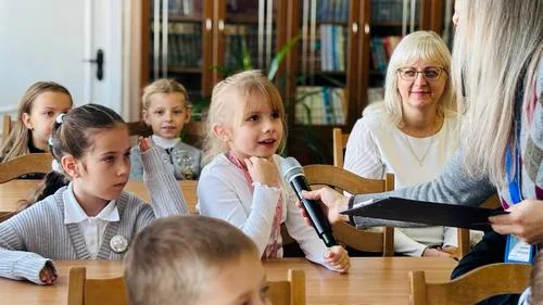 «Я гимн матери пою»