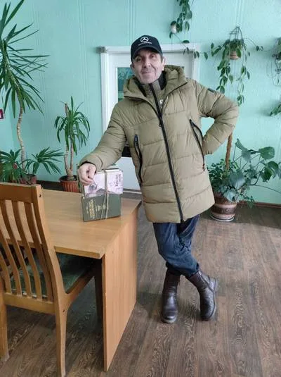 «Я книгу прочитал и Вам её Дарю!»
