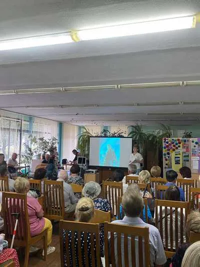 «Я куплет допою…»
