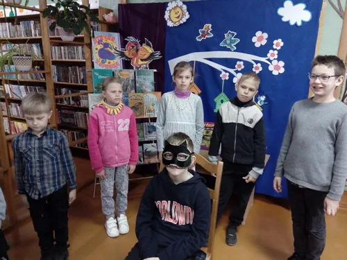 «Яркое царство пернатых»
