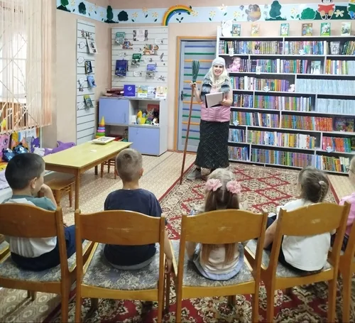 «За кулисами библиотечных дней»